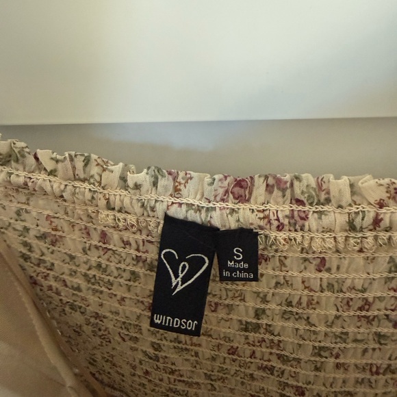 Windsor Floral Smocked Dress romantic smocked - Picture 3 of 6